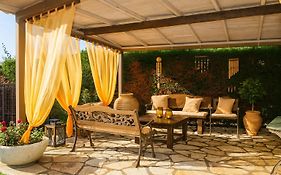 Cozy Flats In An Olive Grove By The Sandy Beach